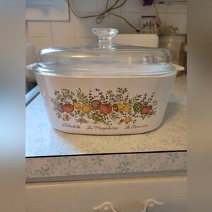 Corning Ware 5 Qt. Casserole Dish.